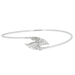 18K White Gold & 0.14 ct Diamond Bangle (3.73 grams)