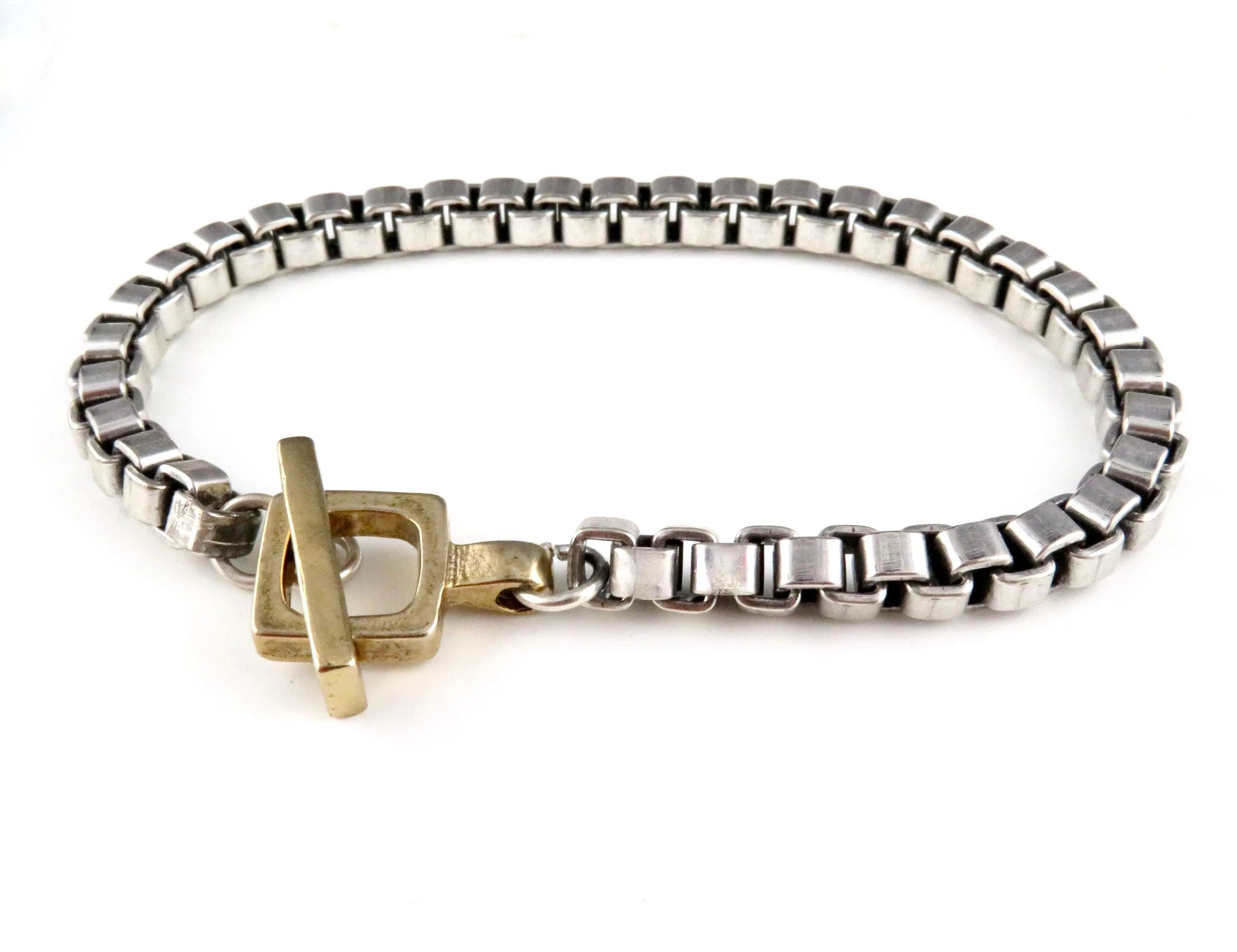 Box Chain Bracelet with Square Toggle