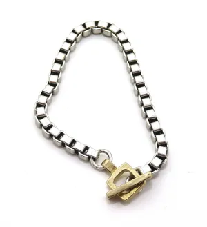 Box Chain Bracelet with Square Toggle