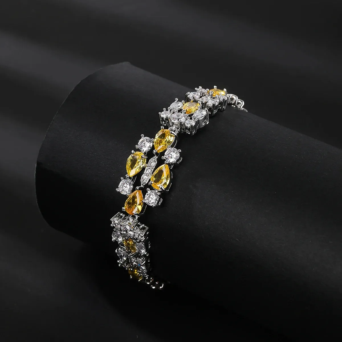 Gorgeous Waterdrop Cubic Zircon Chain Bracelets Bangle for Brides Wedding Party  Fashion Jewelry for Women Gift  CK10190