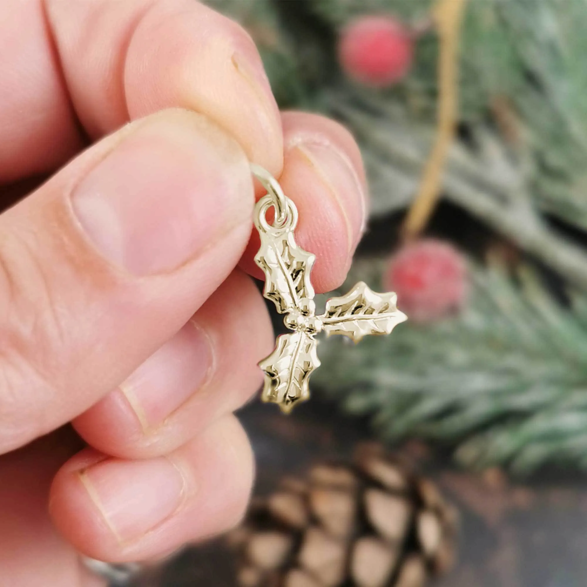 Holly Leaf Solid Gold Charm