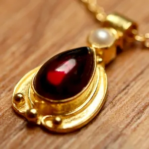 Lamplight 14k Gold and Garnet Necklace