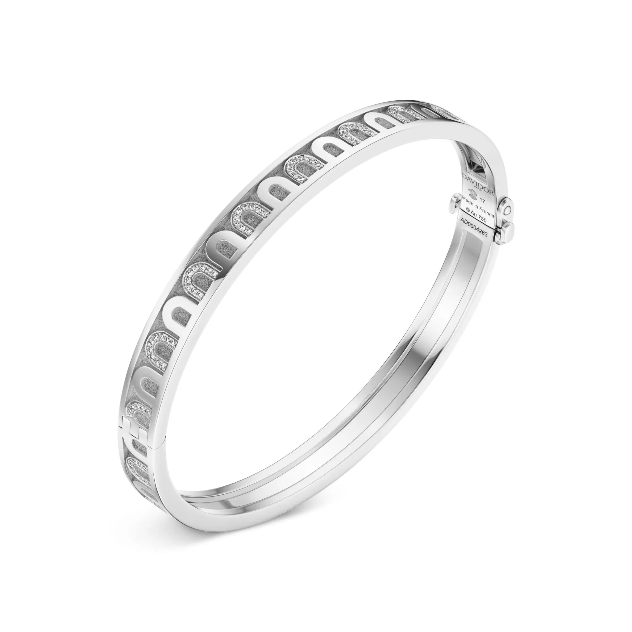 L'Arc de DAVIDOR Bangle PM, 18k White Gold with Satin Finish and Colonnato Diamonds