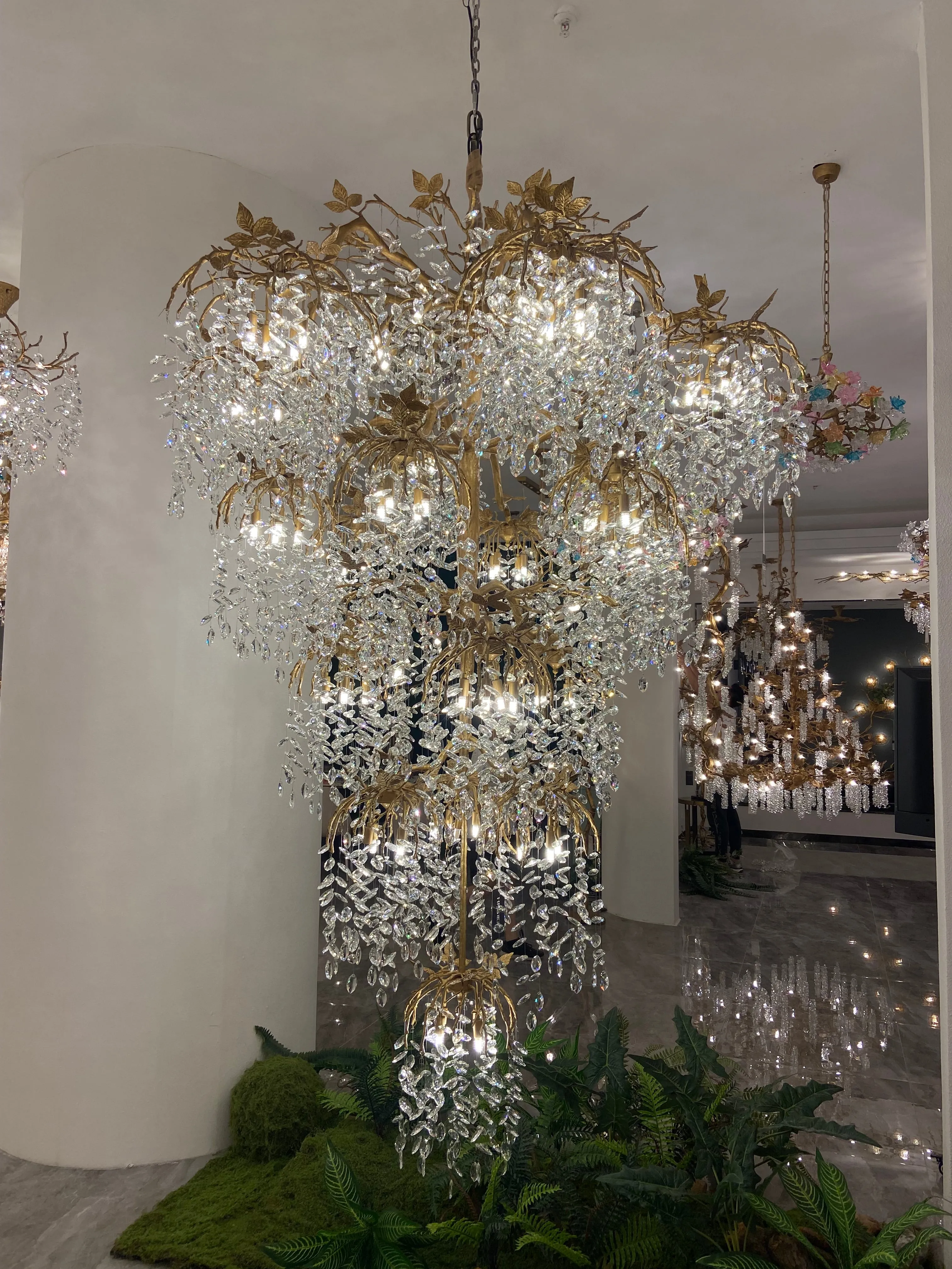 Luxury Tree Crystal Chandelier