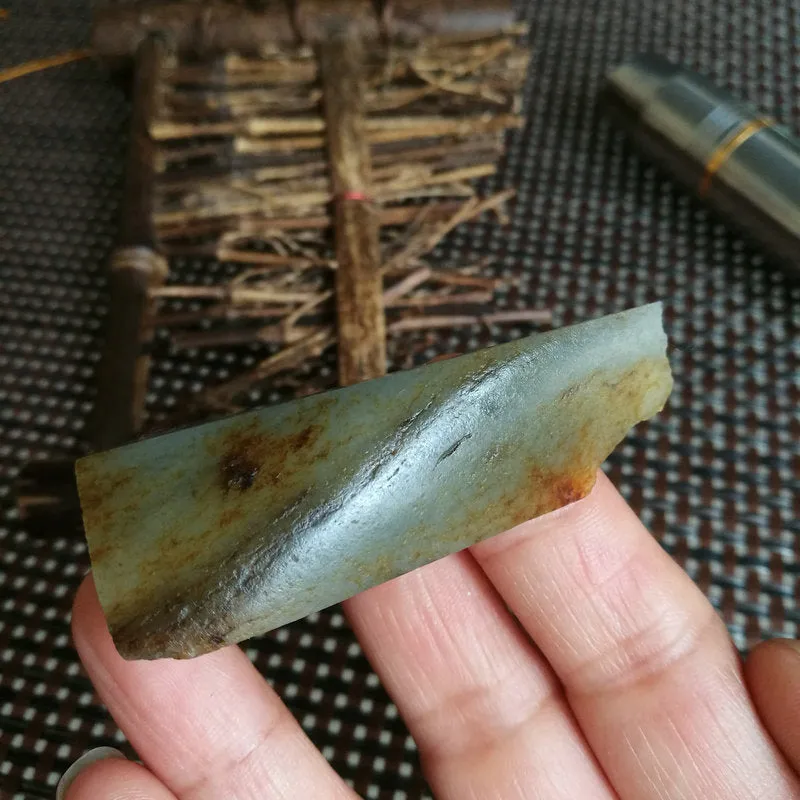 Natural Hetian Jade Rough Nephrite Raw (50g, 5X1.8X5cm)