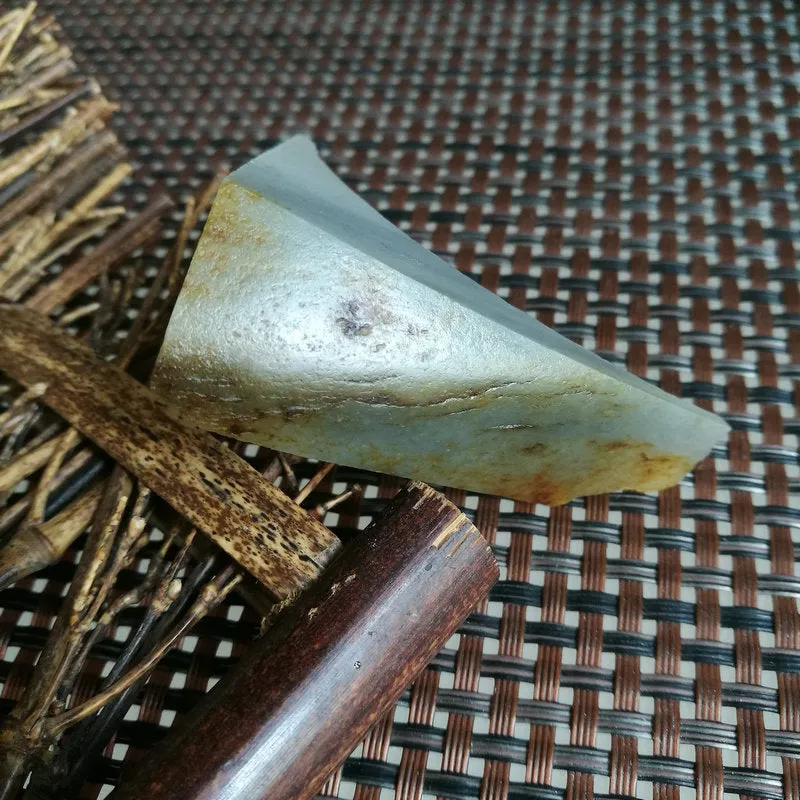 Natural Hetian Jade Rough Nephrite Raw (50g, 5X1.8X5cm)