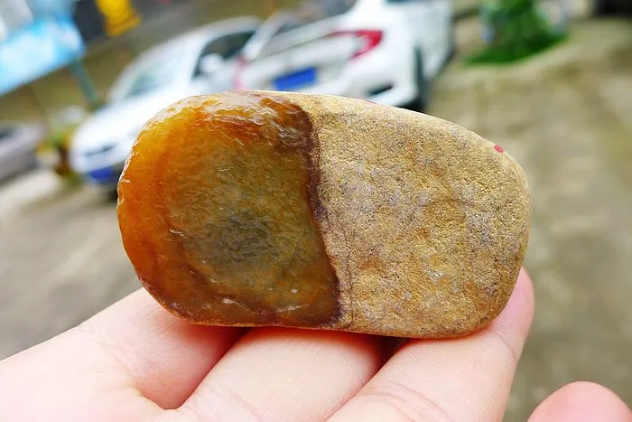 Natural Jade Rough Jadeite Raw (124g,5.8X3.5X2.9cm)