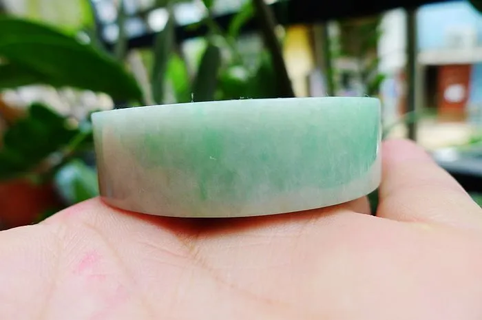 Natural Jade Rough Jadeite Raw (125g,5.6X1.52cm)