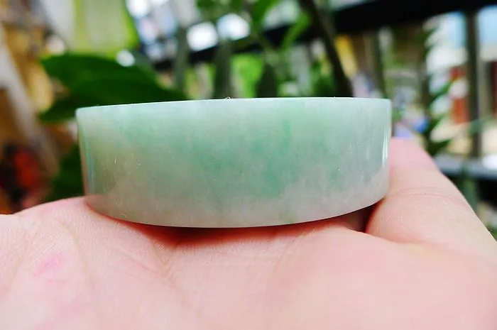 Natural Jade Rough Jadeite Raw (125g,5.6X1.52cm)