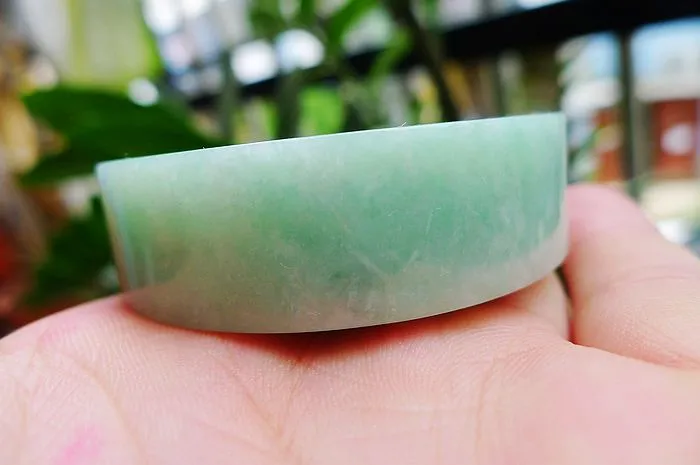 Natural Jade Rough Jadeite Raw (125g,5.6X1.52cm)