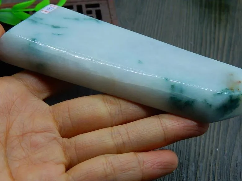 Natural Jade Rough Jadeite Raw (231g, 121X47X16mm)