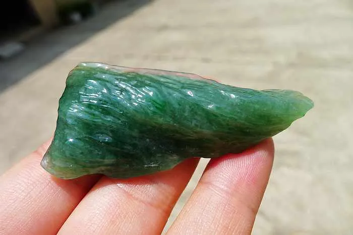 Natural Jade Rough Jadeite Raw (25g,6X2.6X1.3cm)