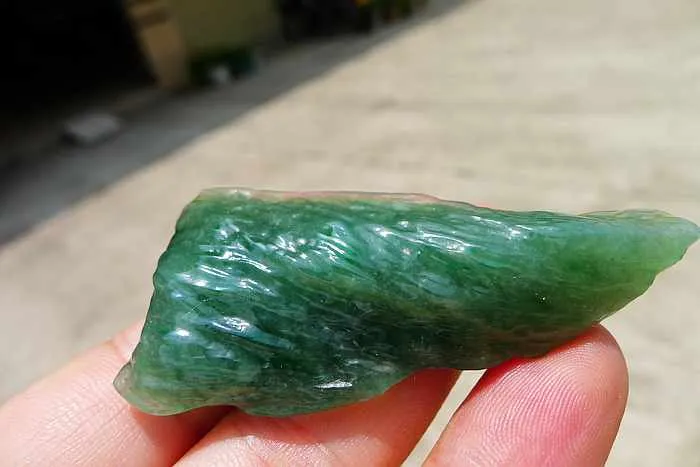 Natural Jade Rough Jadeite Raw (25g,6X2.6X1.3cm)