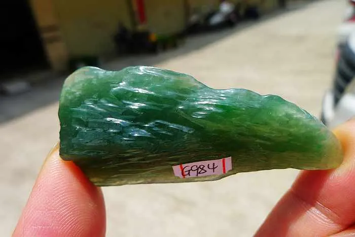 Natural Jade Rough Jadeite Raw (25g,6X2.6X1.3cm)