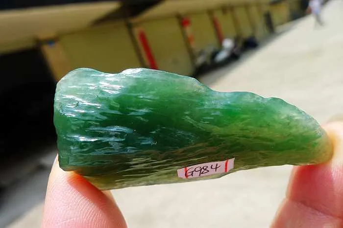 Natural Jade Rough Jadeite Raw (25g,6X2.6X1.3cm)