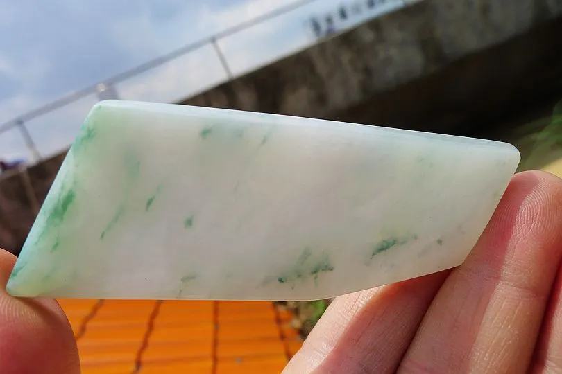 Natural Jade Rough Jadeite Raw (33g,7.8X3X0.45cm)