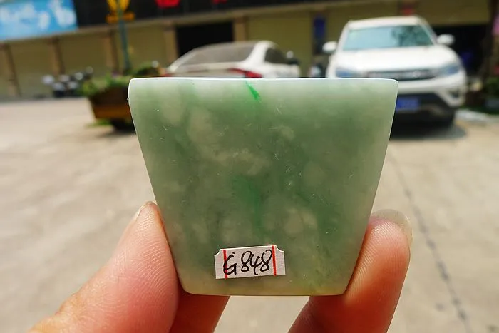 Natural Jade Rough Jadeite Raw (43g,4.9X3.9X0.9cm)