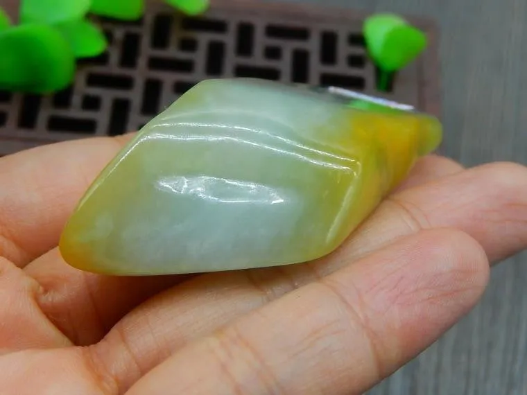 Natural Jade Rough Jadeite Raw (46g, 62X25X19mm)