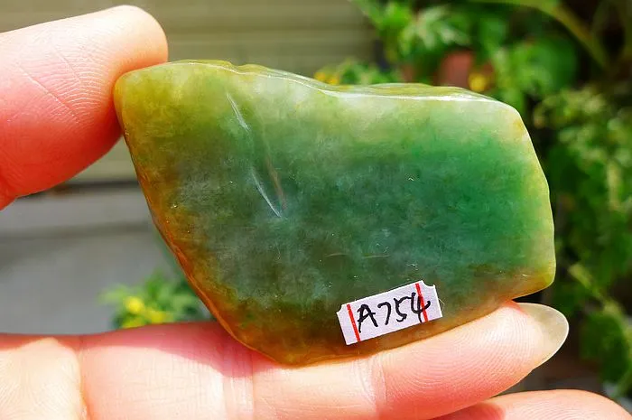 Natural Jade Rough Jadeite Raw (50g,5X3.9X1.3cm)