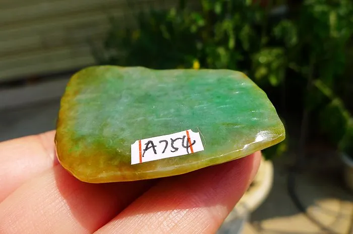 Natural Jade Rough Jadeite Raw (50g,5X3.9X1.3cm)