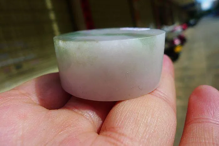 Natural Jade Rough Jadeite Raw (60g,3.7X1.6cm)