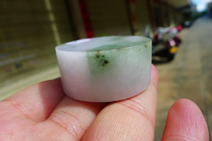 Natural Jade Rough Jadeite Raw (60g,3.7X1.6cm)