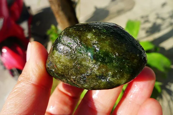 Natural Jade Rough Jadeite Raw (91g,5.5X4.1X2.8cm)