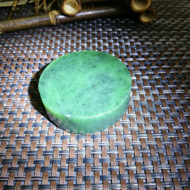 Natural Kunlun Jade Rough Nephrite Raw (101g,5.1X1.7cm)