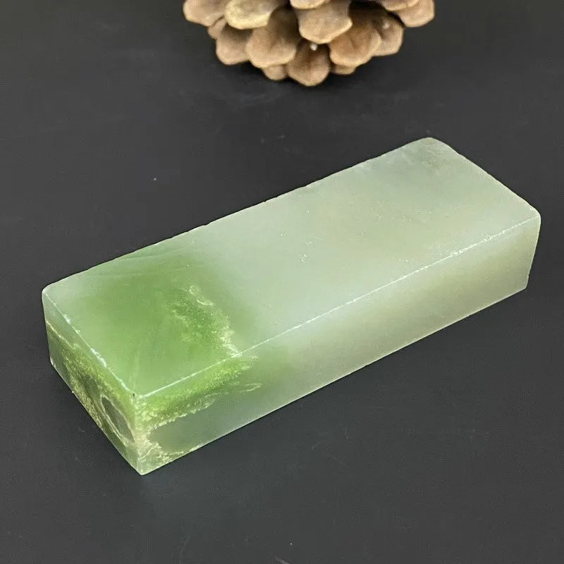 Natural Kunlun Jade Rough Nephrite Raw (133g,8.2X3.0X1.8cm)