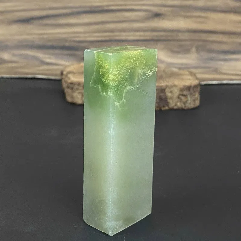 Natural Kunlun Jade Rough Nephrite Raw (133g,8.2X3.0X1.8cm)