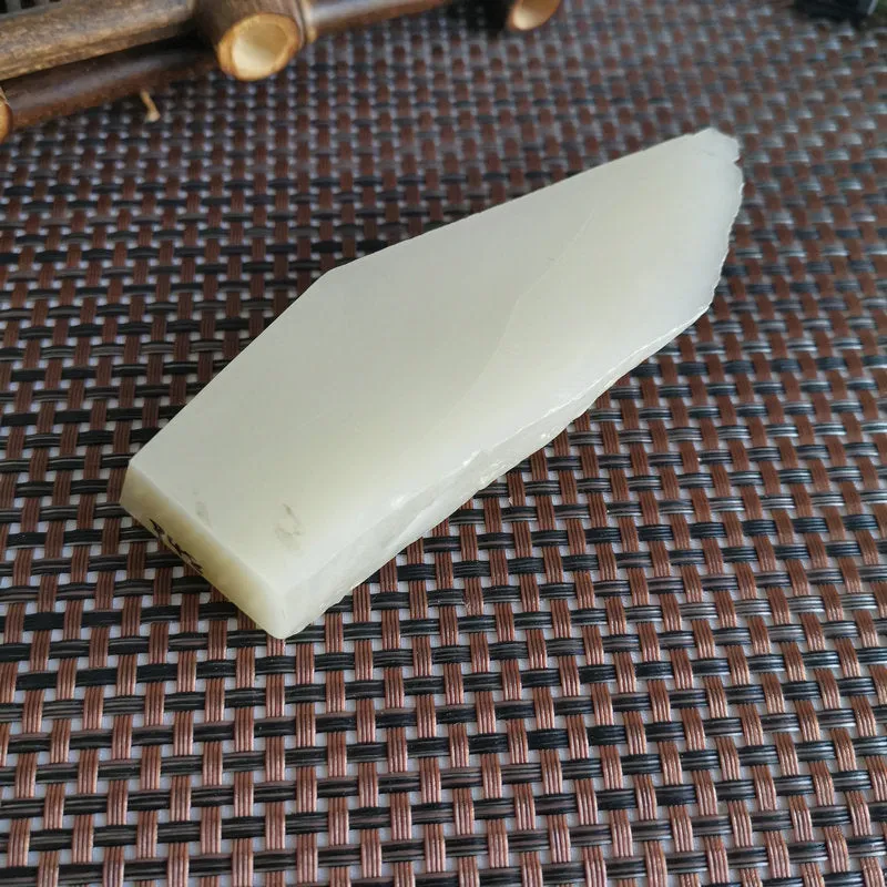 Natural Kunlun Jade Rough Nephrite Raw (154g,11X3.7X2.2cm)