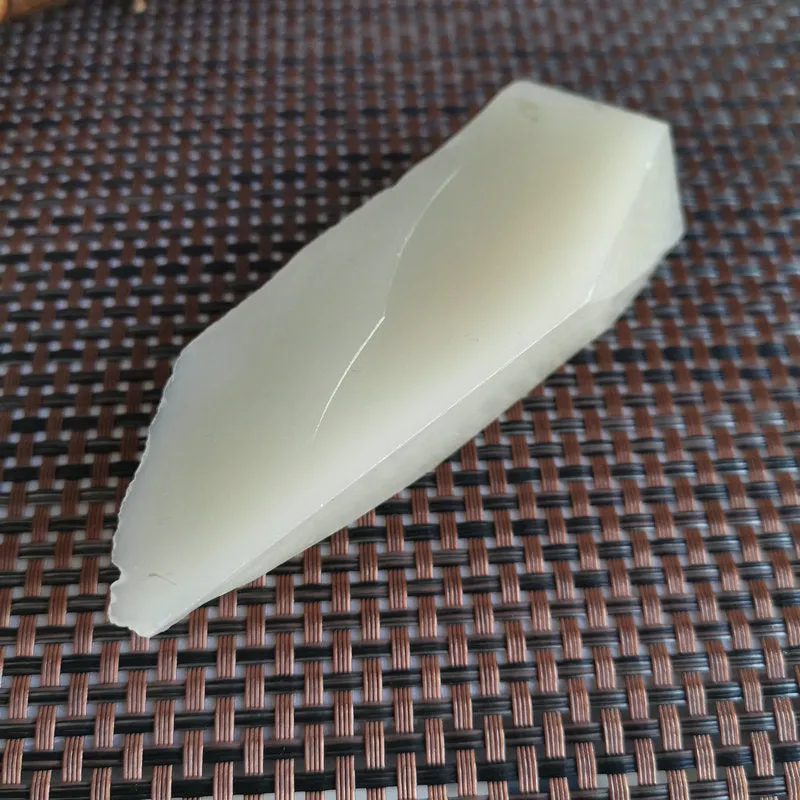 Natural Kunlun Jade Rough Nephrite Raw (154g,11X3.7X2.2cm)