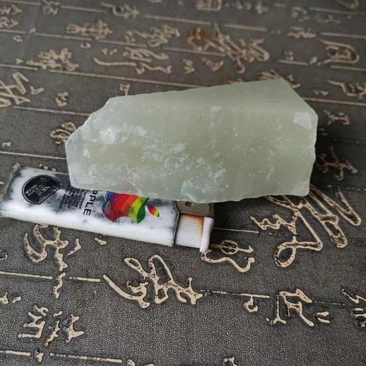 Natural Kunlun Jade Rough Nephrite Raw (167g, 9X3.3X2.5cm)