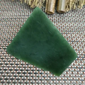 Natural Kunlun Jade Rough Nephrite Raw (262g,8X5X2.5cm)