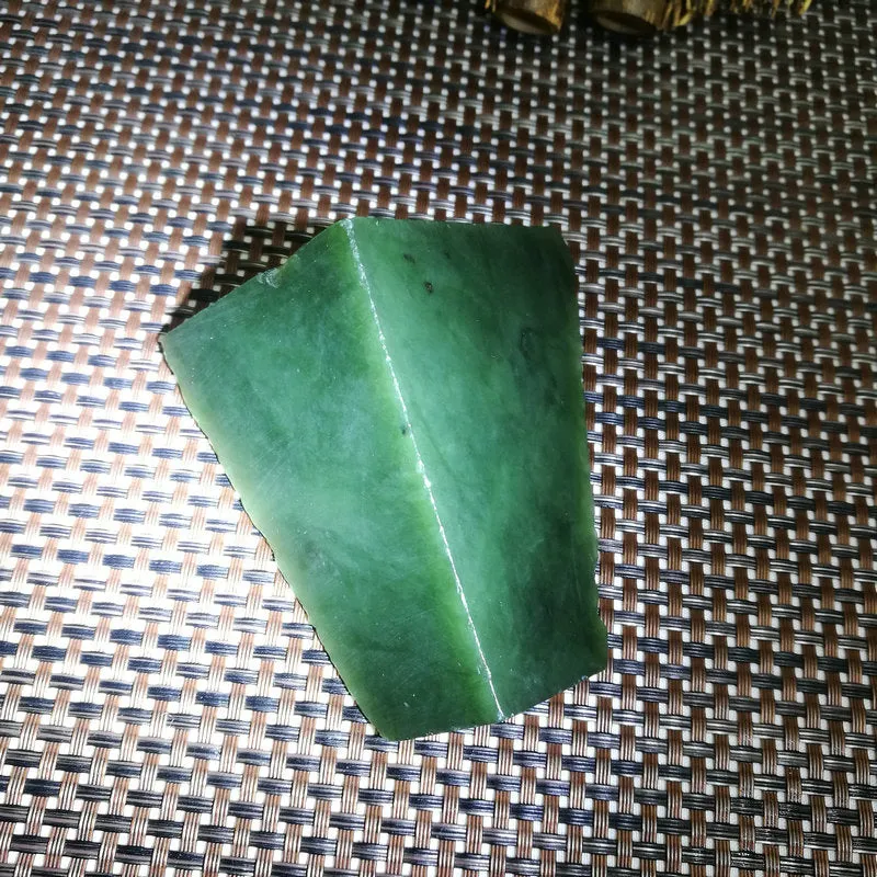 Natural Kunlun Jade Rough Nephrite Raw (262g,8X5X2.5cm)