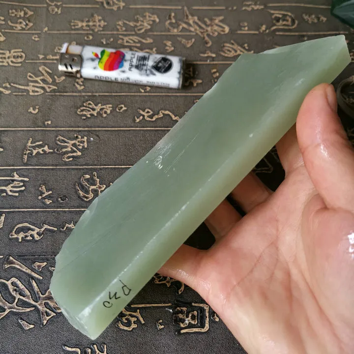 Natural Kunlun Jade Rough Nephrite Raw (327g, 15X5.5X1.2cm)