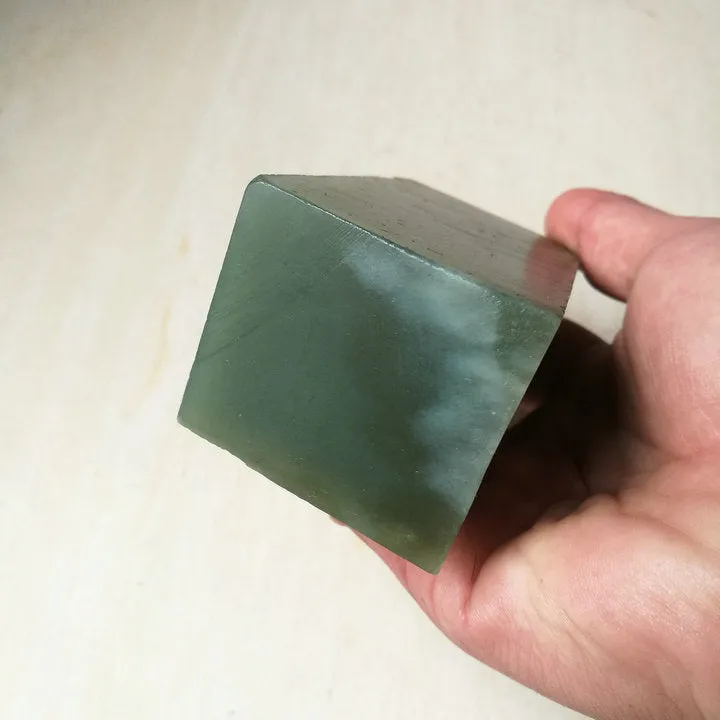 Natural Kunlun Jade Rough Nephrite Raw (437g, 8.5X4.5X4cm)