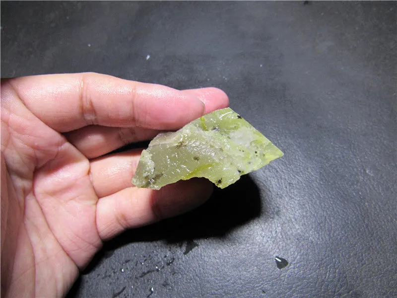 Natural Kunlun Jade Rough Nephrite Raw (48.26g, 50X34X23mm)