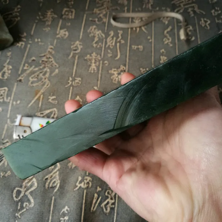 Natural Kunlun Jade Rough Nephrite Raw (560g, 13X9X2cm)