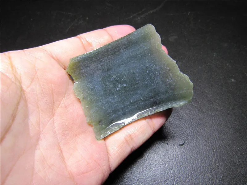 Natural Kunlun Jade Rough Nephrite Raw (60.31g, 44X43X47mm)