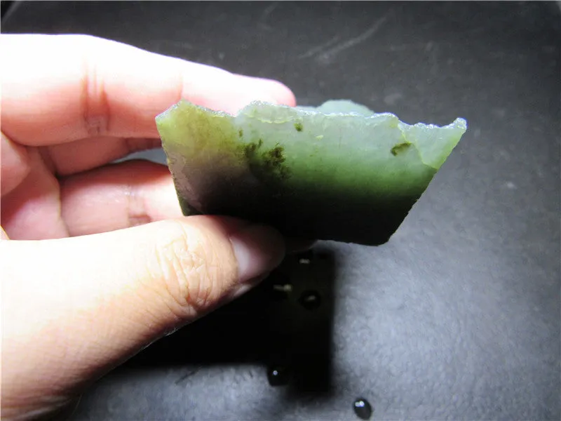 Natural Kunlun Jade Rough Nephrite Raw (60.31g, 44X43X47mm)