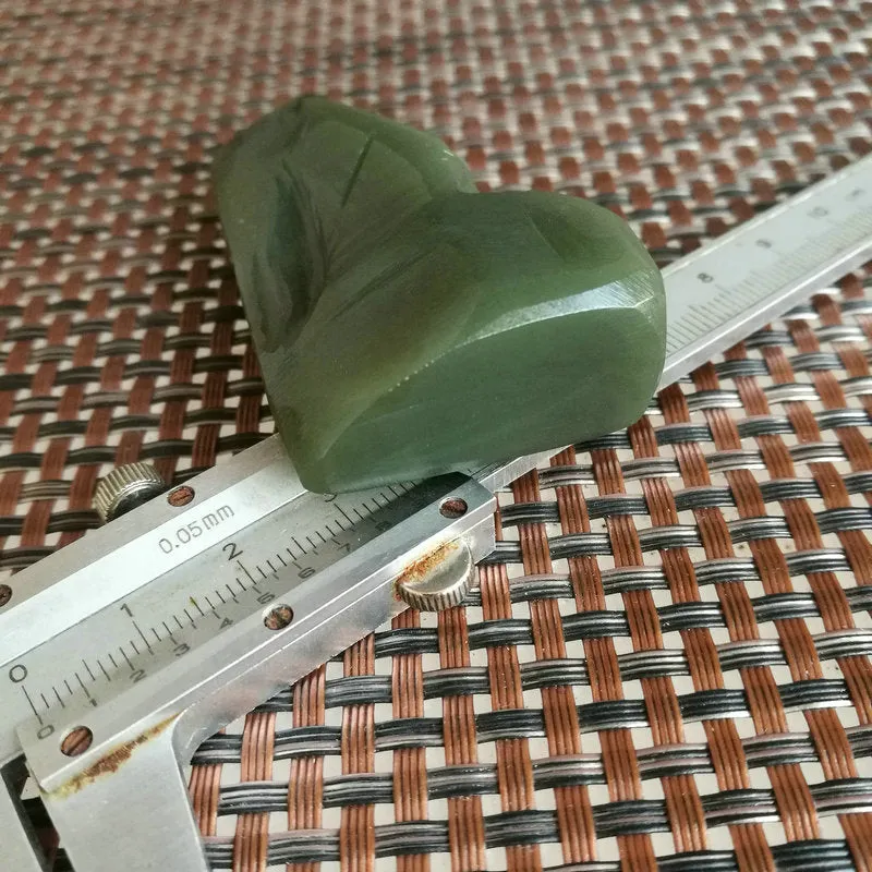 Natural Kunlun Jade Rough Nephrite Raw (71g, 6.3X3.3X1.6cm)