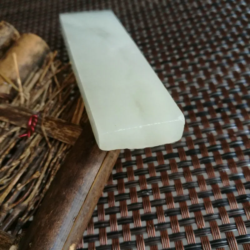 Natural Kunlun Jade Rough Nephrite Raw (80g, 10X2.7X0.9cm)