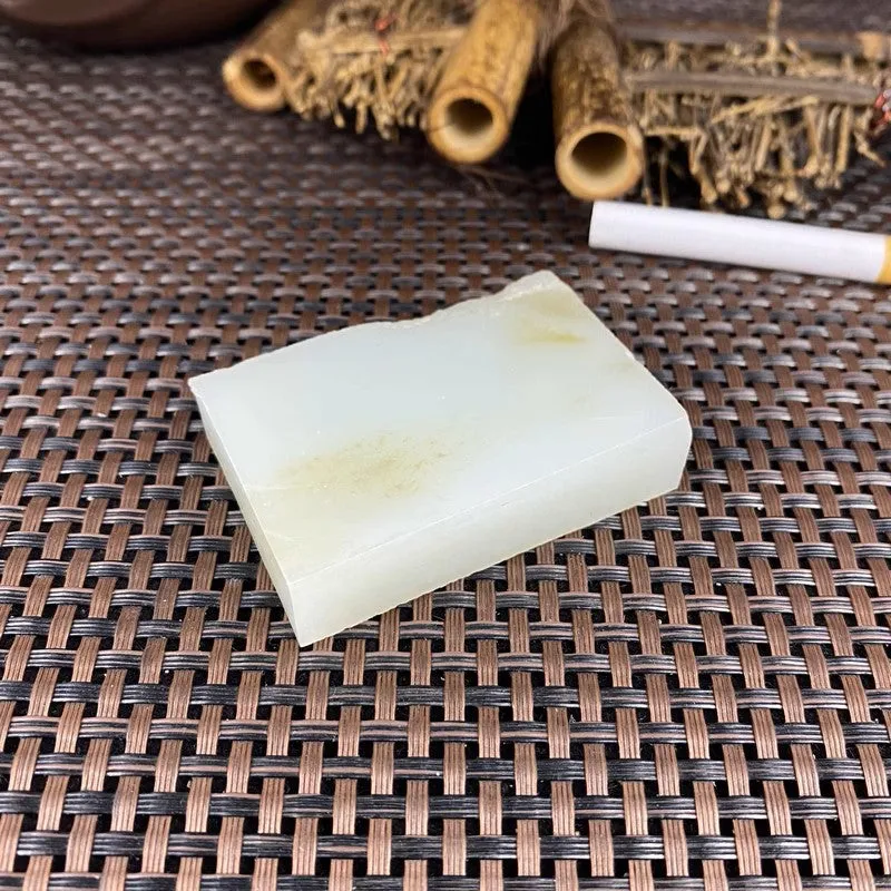 Natural Kunlun Jade Rough Nephrite Raw (81g,5.7X3.9X1.2cm)