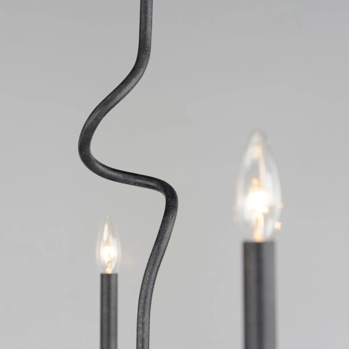 Padrona 49 in. 8 lights Chandelier Black Oxide finish