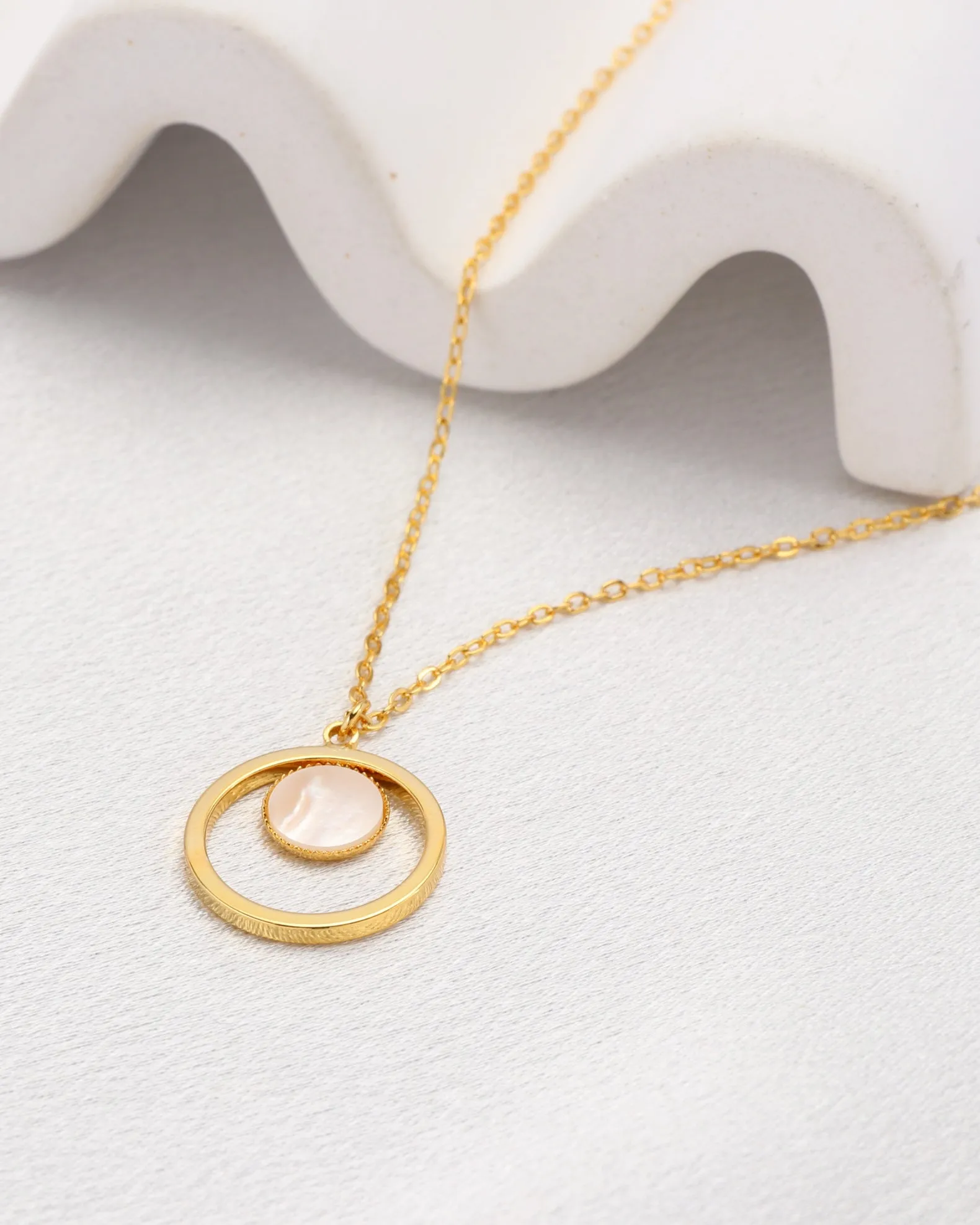 Perla Gold Circle Shell Pendant Necklace